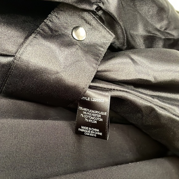 Deep Black Persian Cape Coat. Like Brand New 💕 - Picture 9 of 12